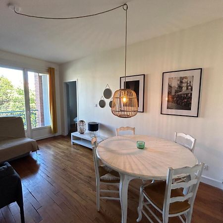 Le Louis Vitet Terrasse Proche Place Dupuy Toulouse Kültér fotó